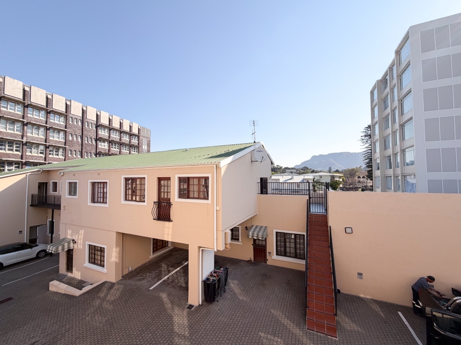 To Let 2 Bedroom Property for Rent in Wynberg Upper Western Cape